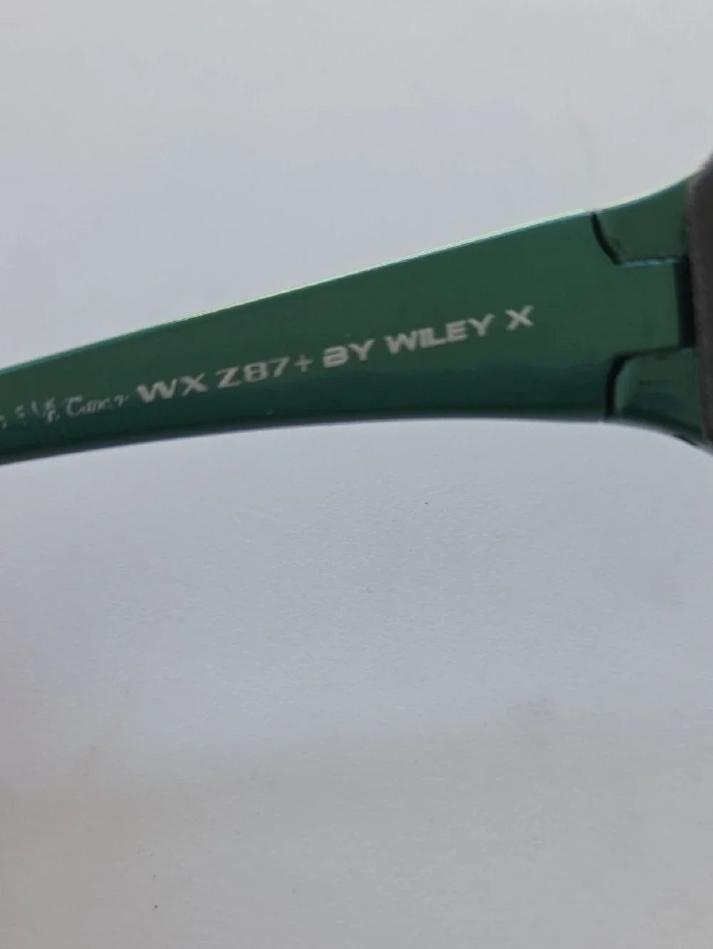 Harley-Davidson Black and Green Wrap Sunglasses